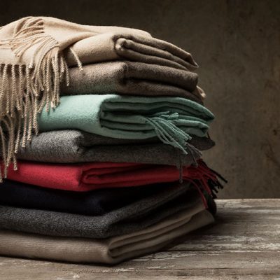 freiStil Raumgestaltung Onlineshop Christian Fischbacher Plaid Puro