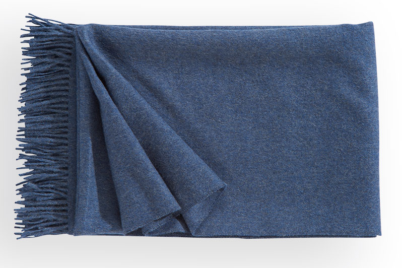 Christian Fischer Plaids aus Baby Alpaka denim