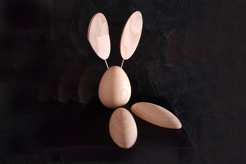 SchlappOhr Hase Ei Ahorn von Horatzschek Kunsthandwerk Annaberg